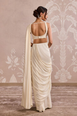 Opal Saree Set 10 Opal Saree Set -Lillys Clothing Shop rn image picker lib temp 1d17d3df b780 47d6 a07c 1f933f43b136