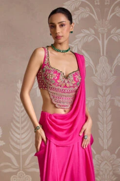Knot Saree Set -Lillys Clothing Shop rn image picker lib temp dd258235 2767 4f70 9497 02cbeff24580